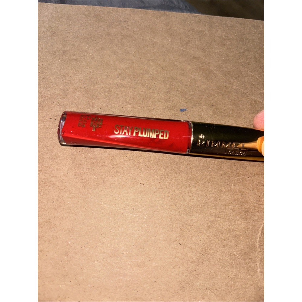 Rimmel London Stay‎ Plumped 500 Saucy
